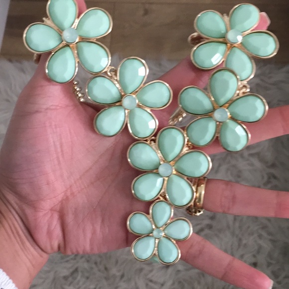 Summer statement!!! - Picture 3 of 6